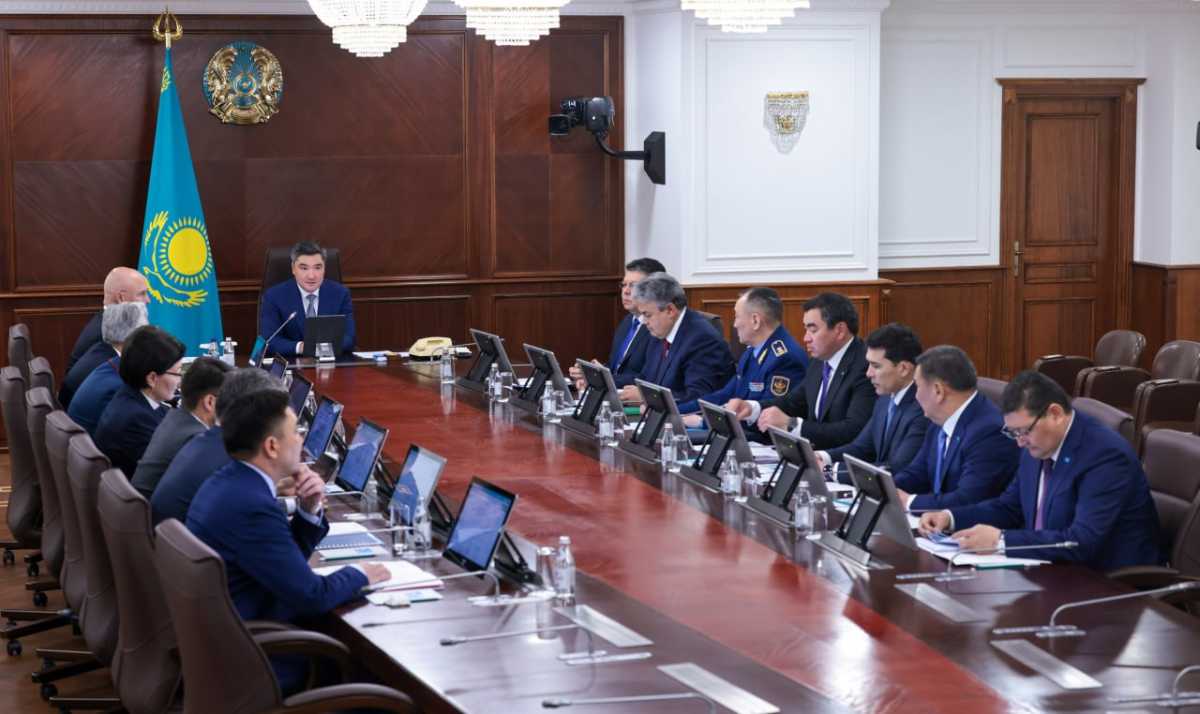 Разработать меры по обеспечению благоприятного и безопасного пребывания туристов в Казахстане поручил Олжас Бектенов