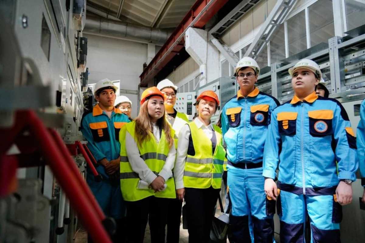 «Путь в профессию: от колледжа к производству»: молодёжь Астаны провела встречу на электротехническом заводе