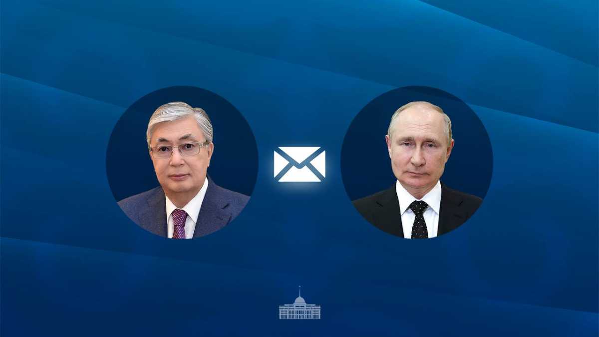 Токаев поздравил Путина с Днём России
