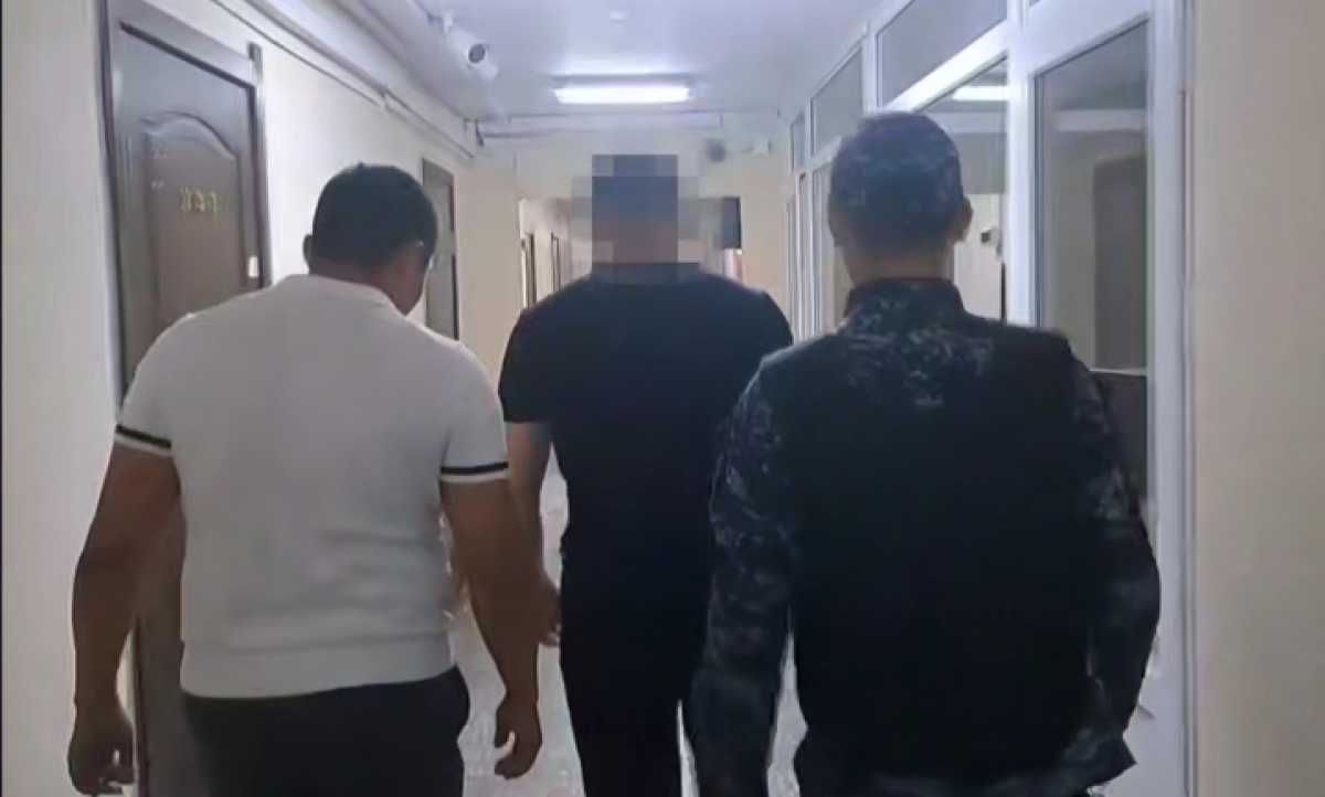 Двух врачей избили в детской больнице в Карагандинской области