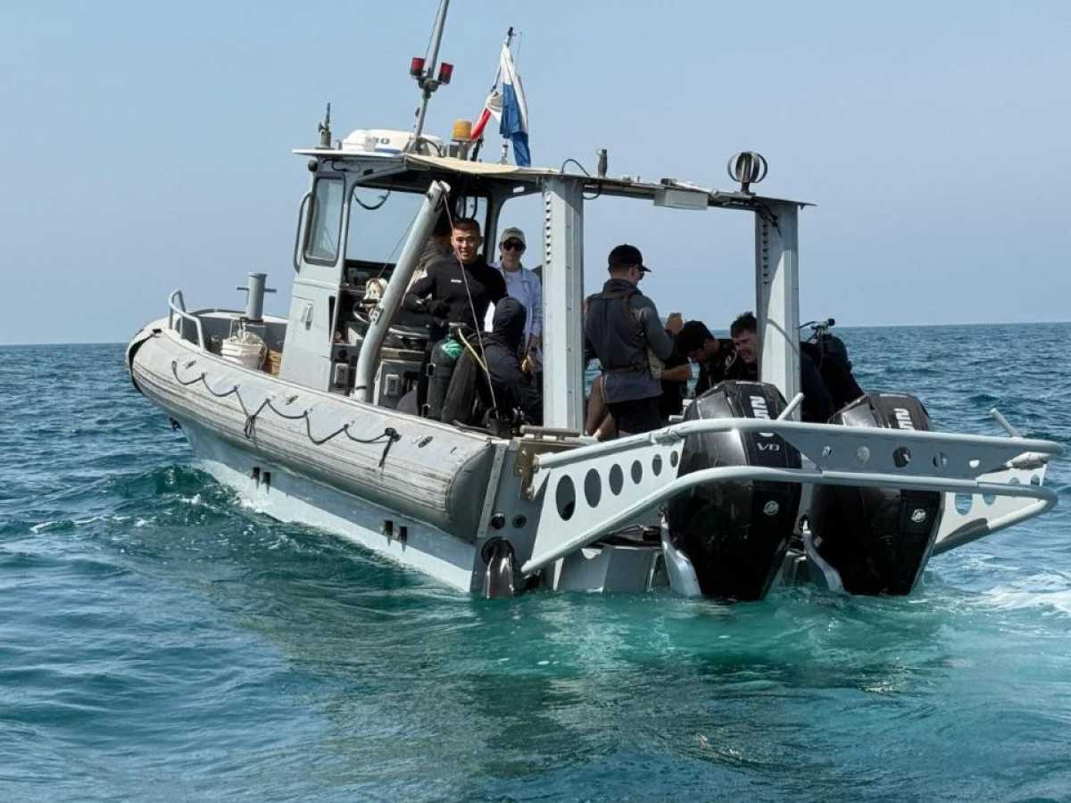 Военные моряки Казахстана повысили квалификацию на курсах по подводному разминированию в Бахрейне