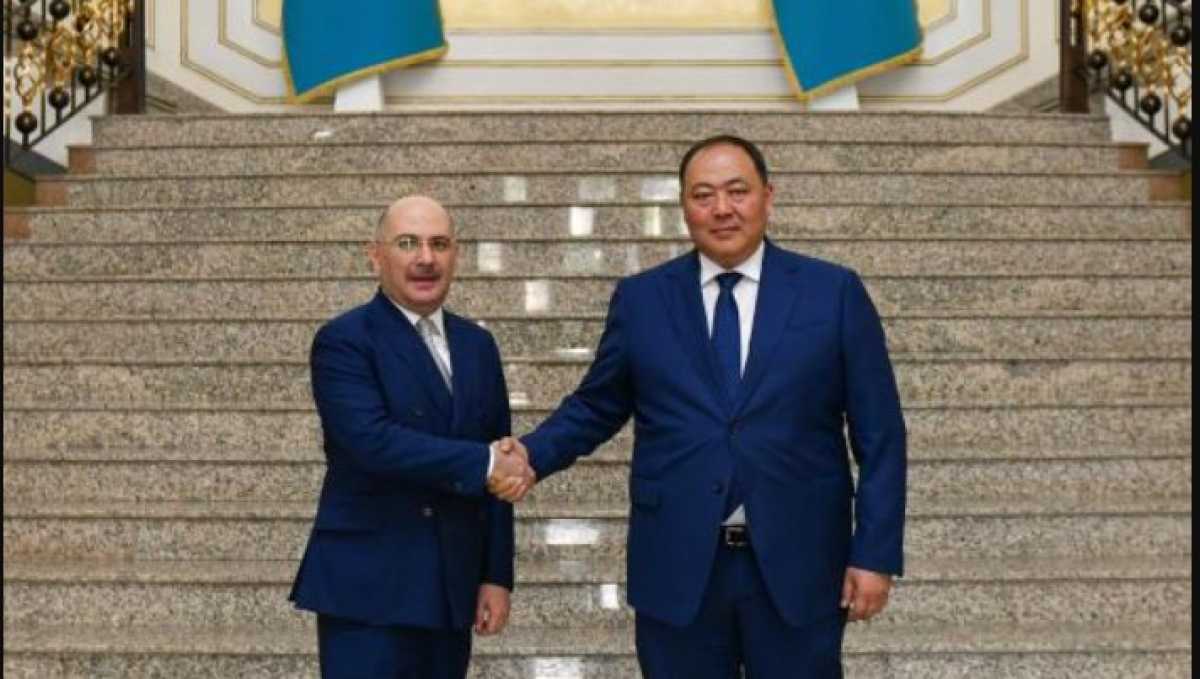 В МИД Казахстана приняли Посла Грузии по случаю завершения его дипломатической миссии