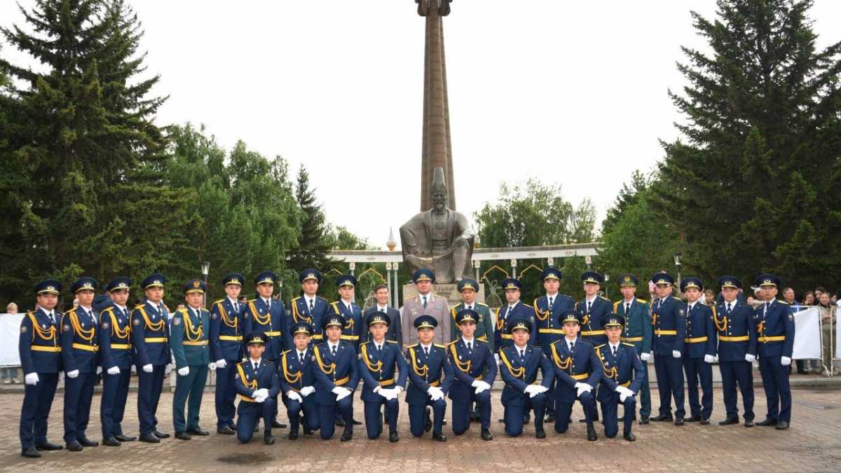 145 молодых офицеров пополнили ряды МЧС Казахстана