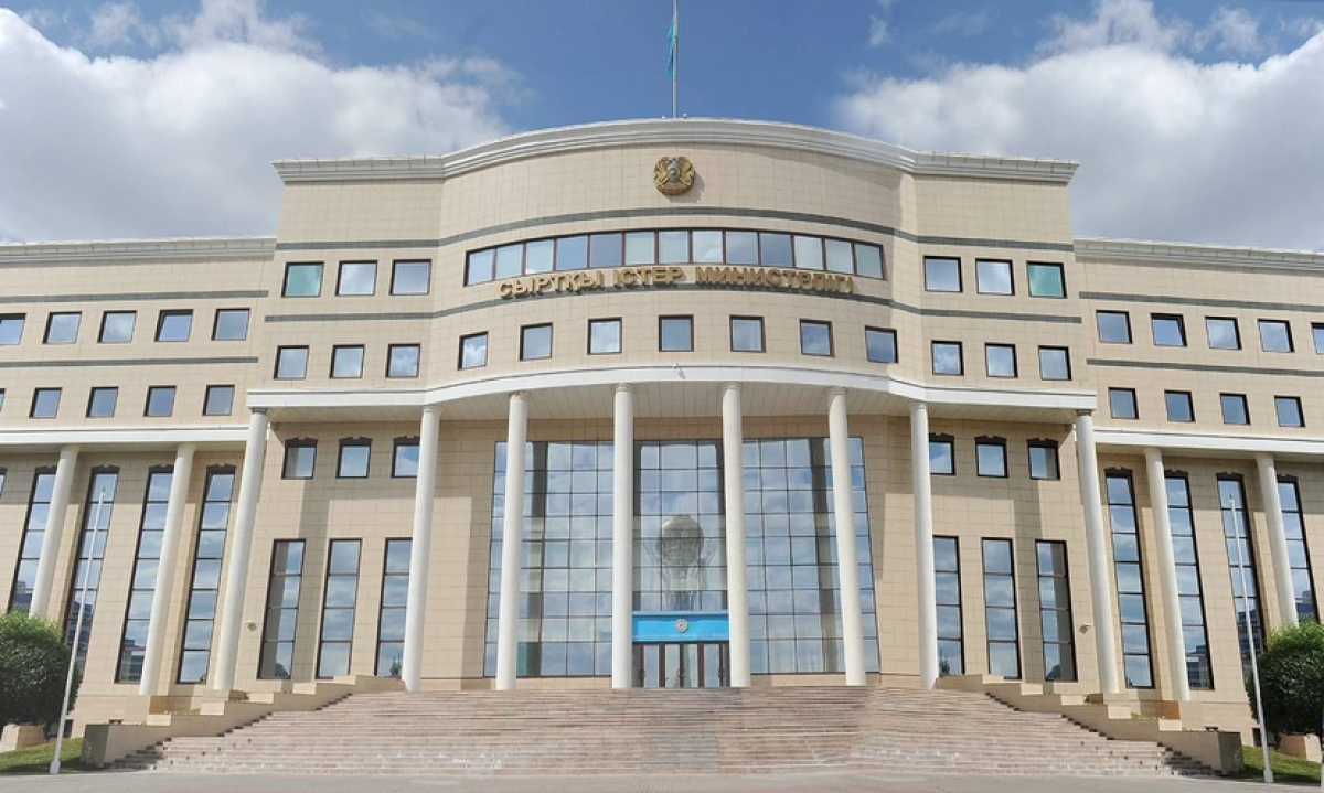 МИД РК рекомендует казахстанцам пересмотреть планы поездок на Ближний Восток