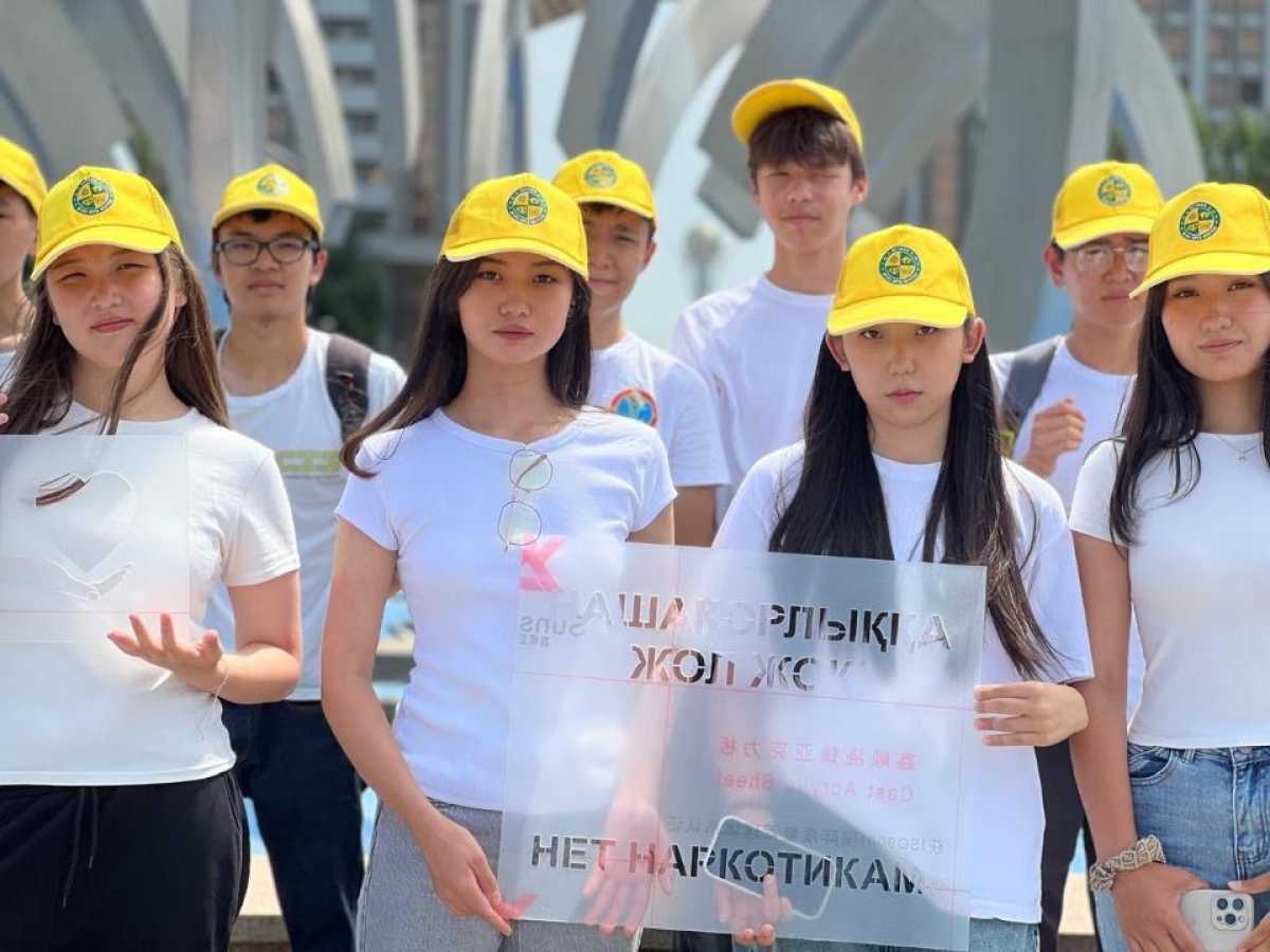 Опасные наркограффити закрасили в парке Астаны
