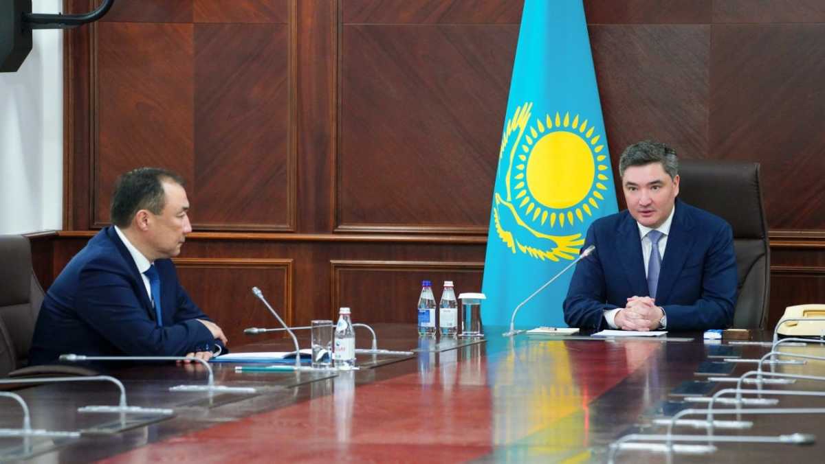 Олжас Бектенов поставил ряд задач перед новым министром транспорта