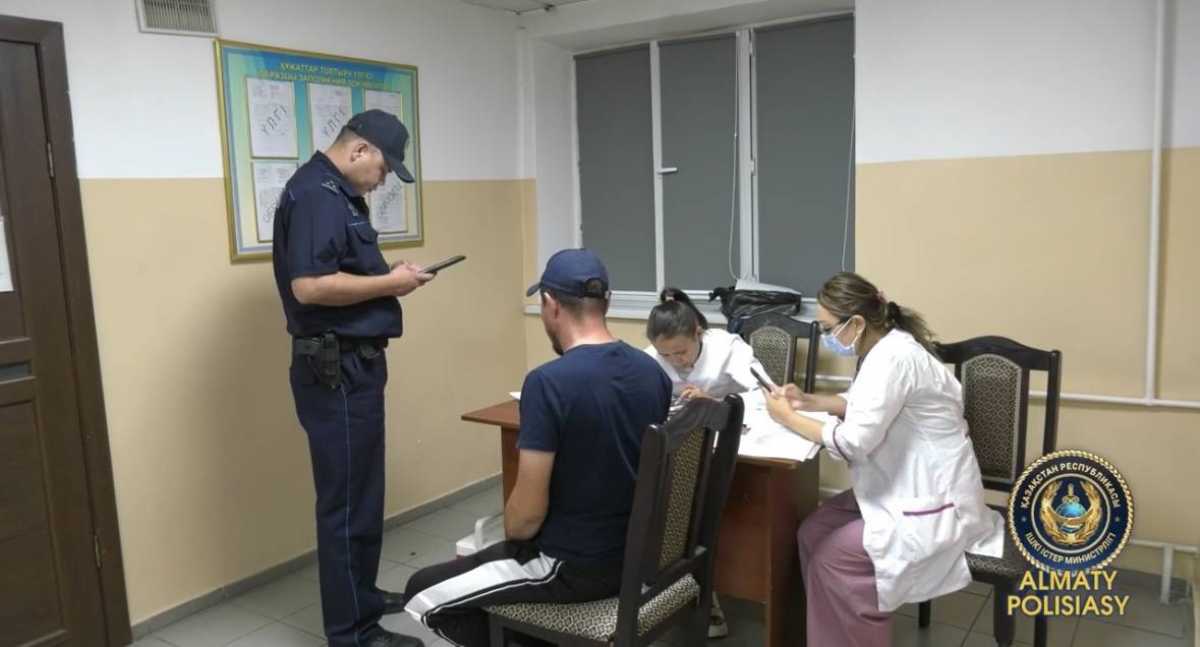 В Алматы прошла профилактическая акция «День без алкоголя»
