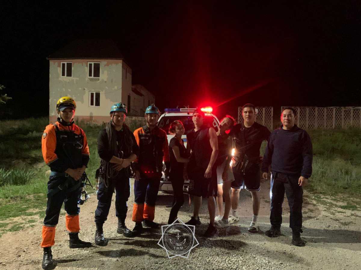 Четверых туристов спасли в Павлодарской области