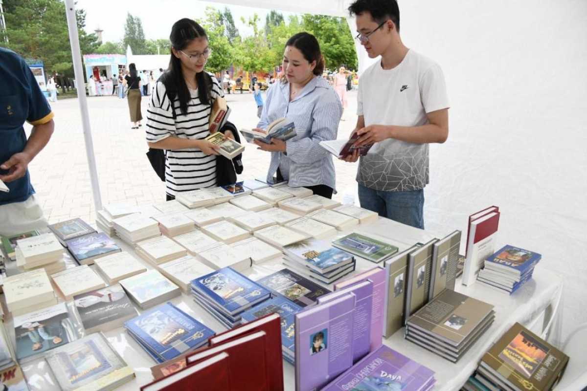 Фестиваль QALA FEST с книгообменом и экоинициативами прошёл в Астане