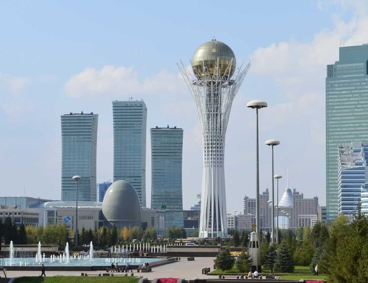 Токаев поздравил казахстанцев с Днём столицы