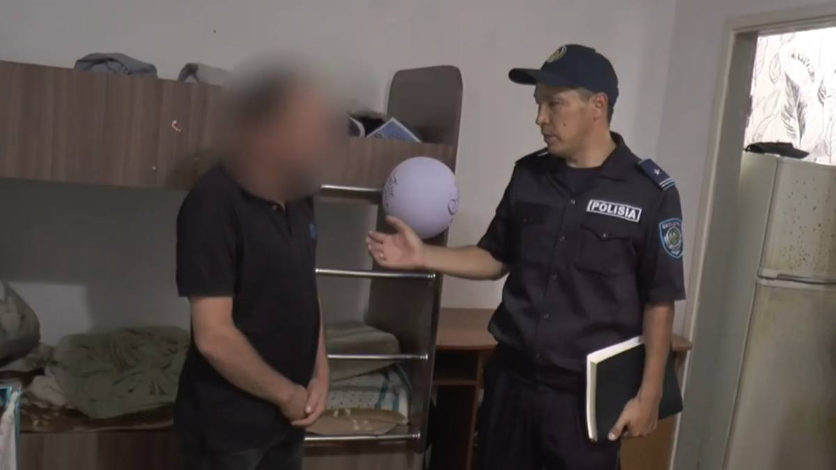Полицейские усилили профилактику в семьях в Алматы