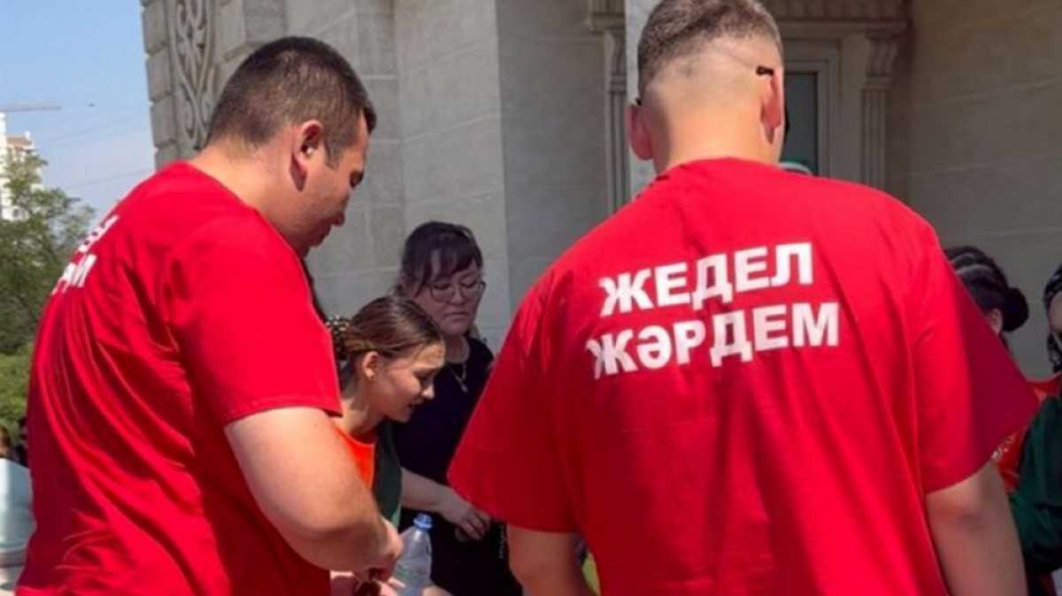 В Актау участники международного фестиваля падали в обморок из-за жары