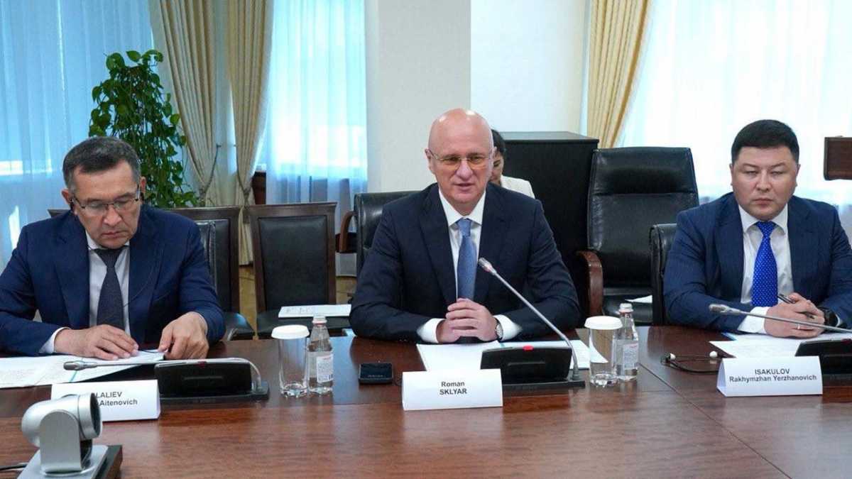 Казахстан и Airbus намерены расширить сотрудничество в авиационной отрасли