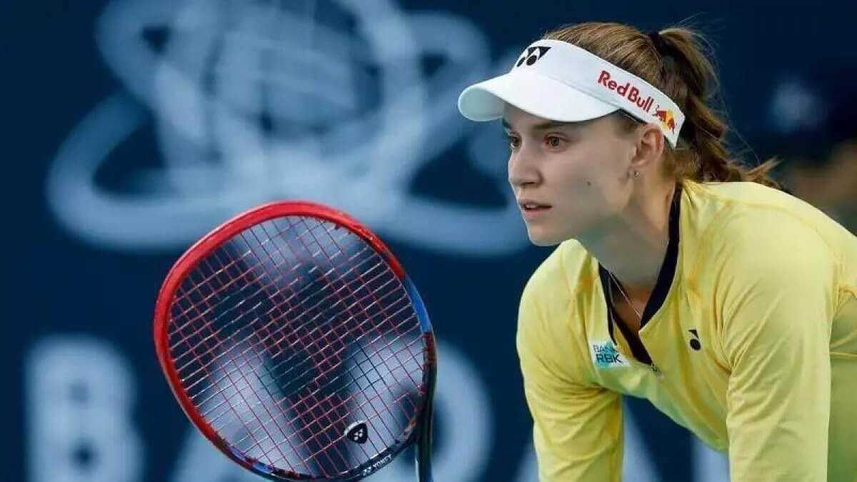 Теннисистка Елена Рыбакина вышла в третий круг крупного турнира в Монреале