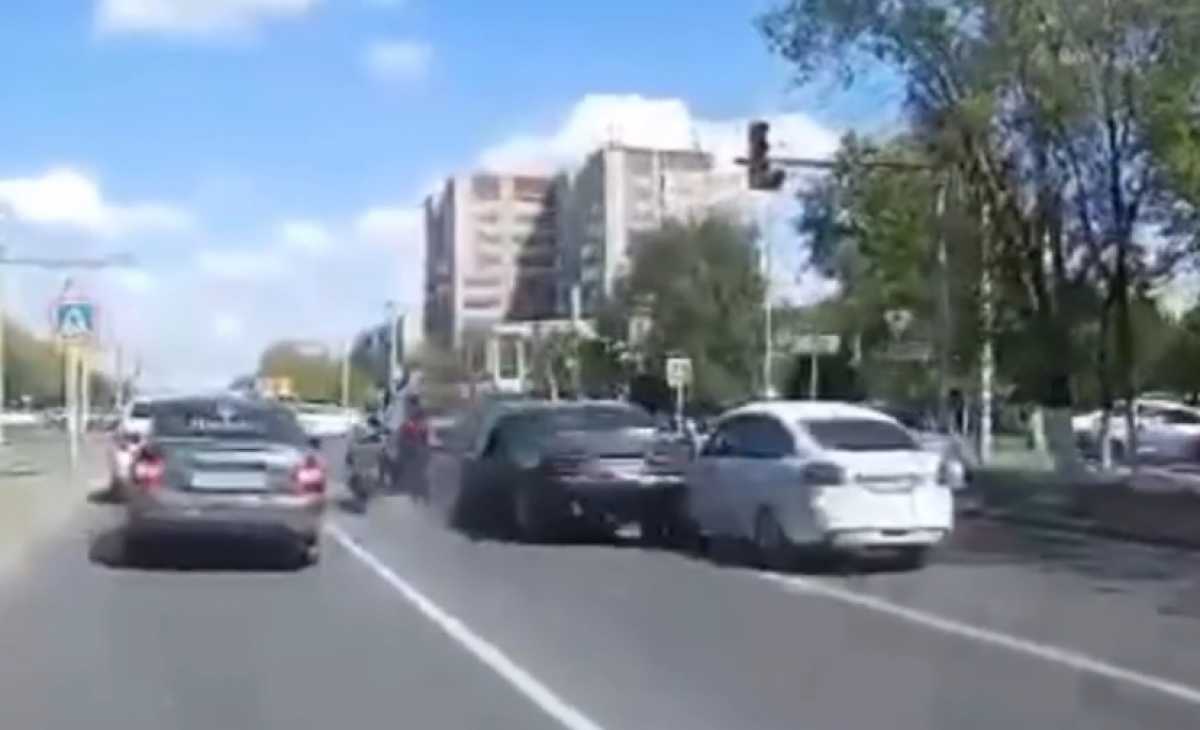 Мужчина разбился на угнанном авто в Павлодаре