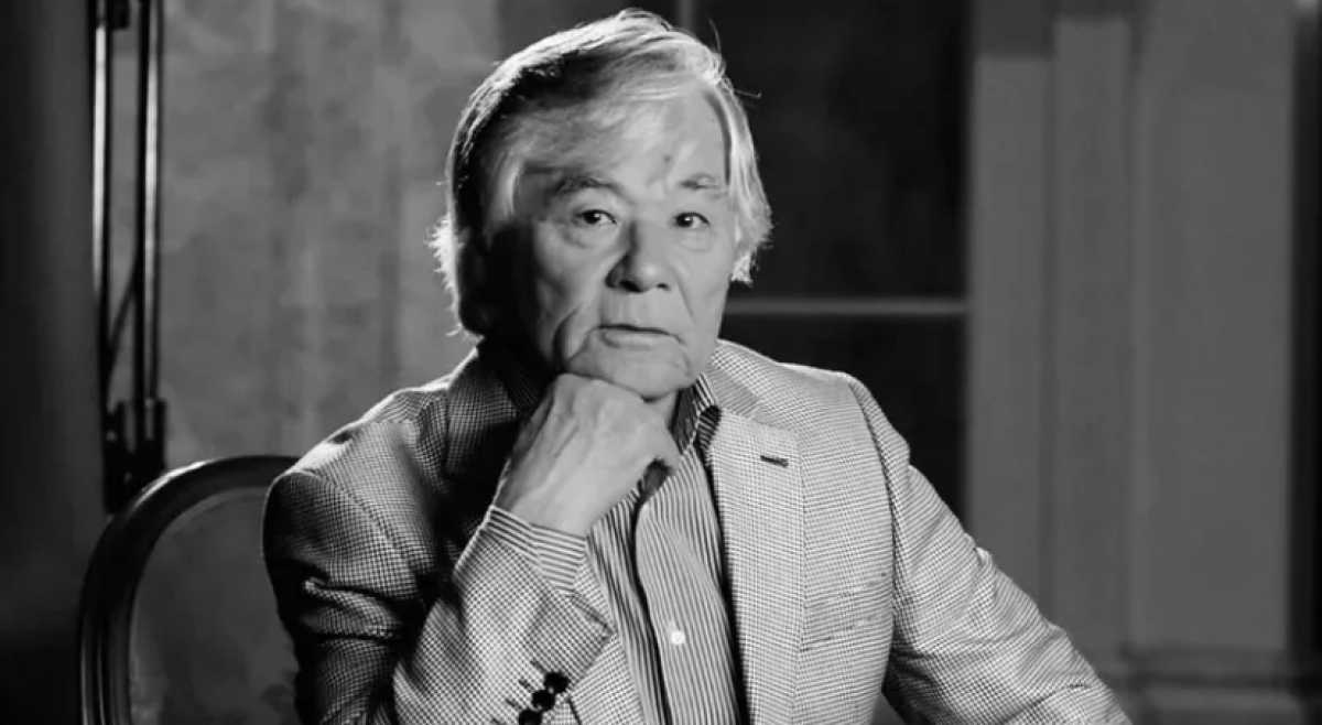 Токаев выразил соболезнования родным писателя Исраила Сапарбая