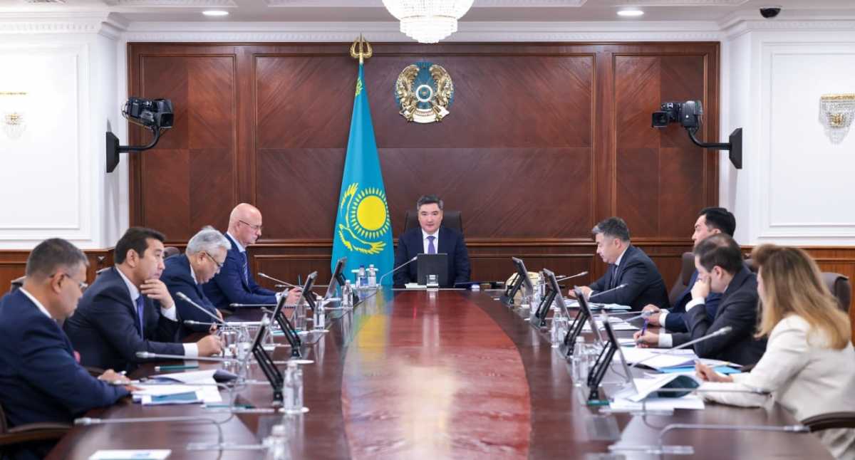 Олжас Бектенов провёл заседание совета по экономической политике: рассмотрены меры по сдерживанию инфляции