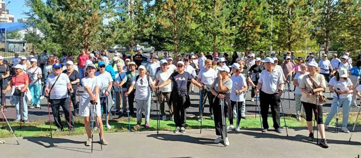 Бесплатные тренировки по скандинавской ходьбе стартуют в Астане