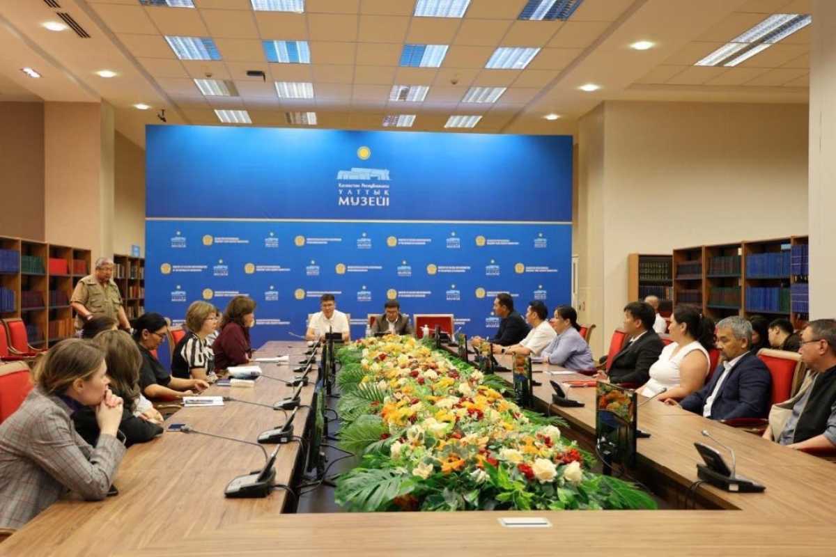 Критическое мышление и семейные ценности: в Астане прошли разъяснительные встречи