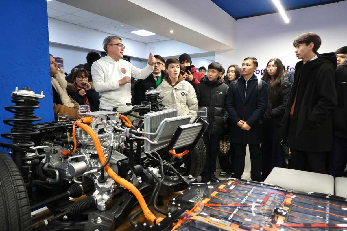 60% грантов в Казахстане выделили на инженерные и технические специальности