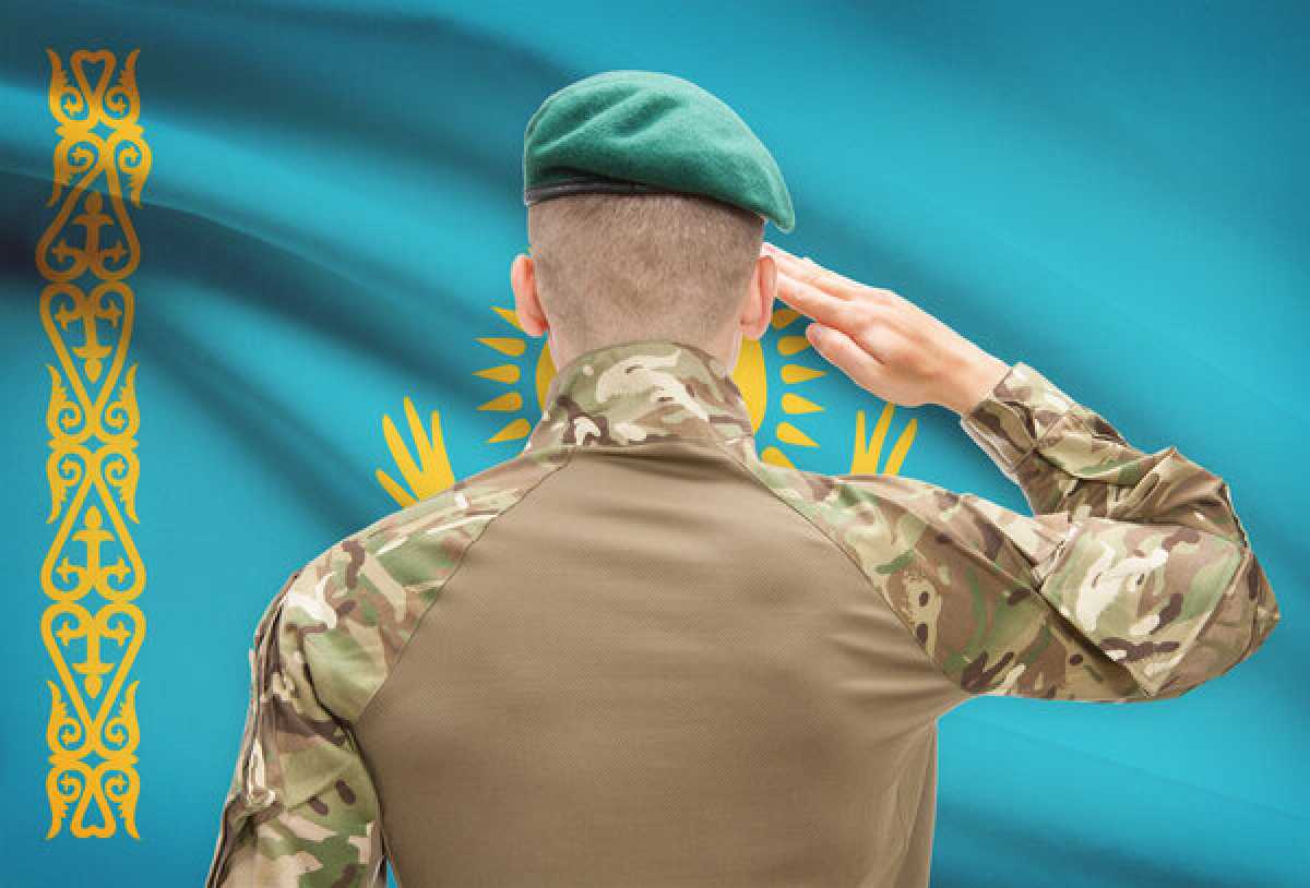 В Казахстане обновили правила военной подготовки офицеров и сержантов запаса