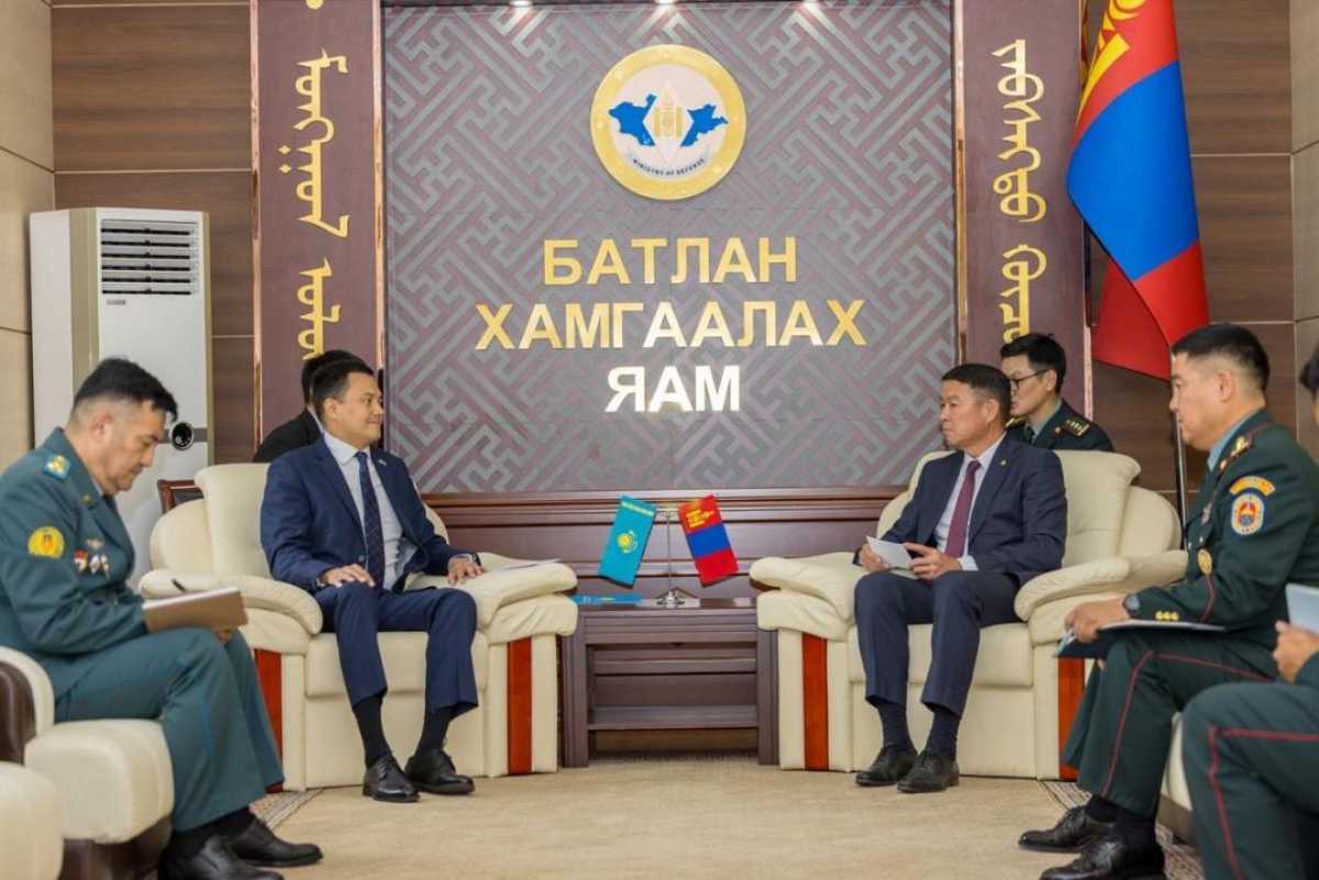 Монголия выразила заинтересованность в развитии сотрудничества с Казахстаном в оборонной сфере