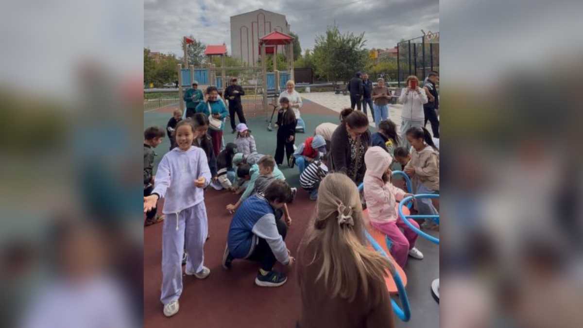 Новый сквер открыли в преддверии Дня Конституции в Астане