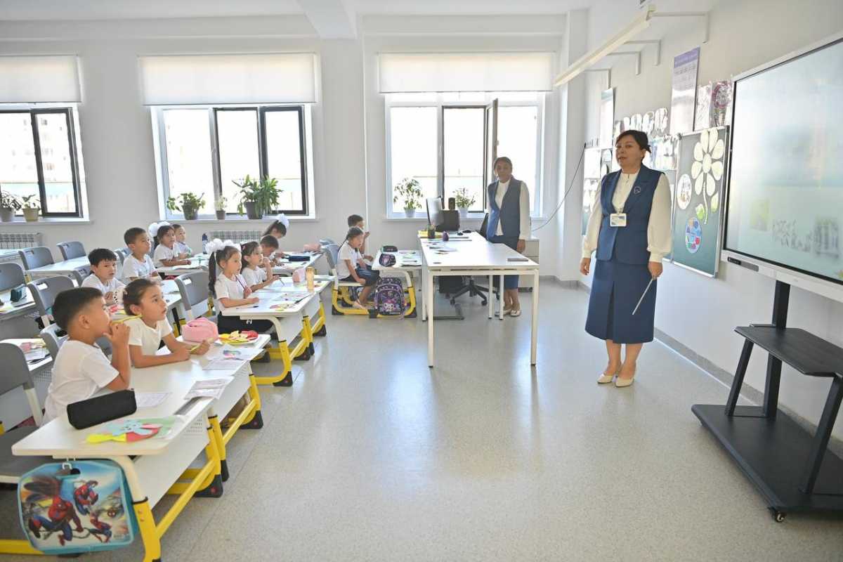 Количество нарушений сократилось в три раза: Минпросвещения напомнило о правах педагога в Казахстане