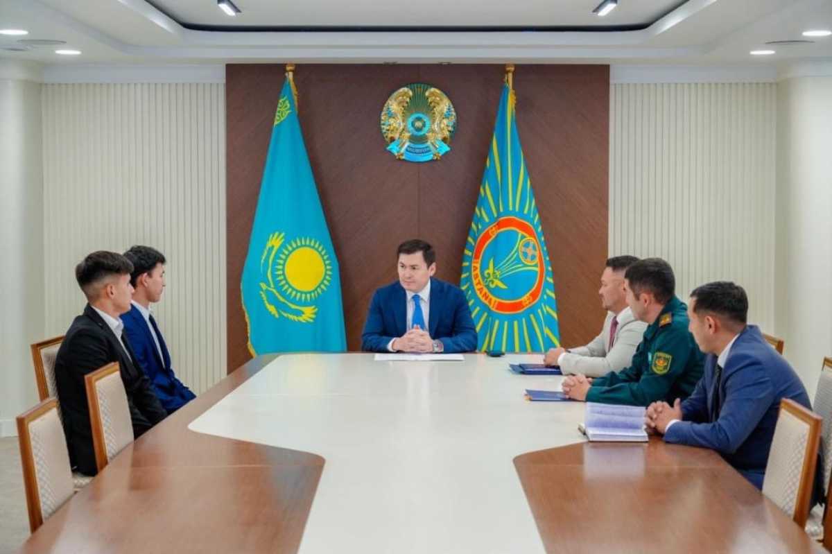 В Астане вручили образовательные гранты военнослужащим, завершившим срочную службу