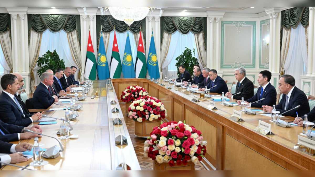 Президент Казахстана и король Иордании провели переговоры в расширенном составе