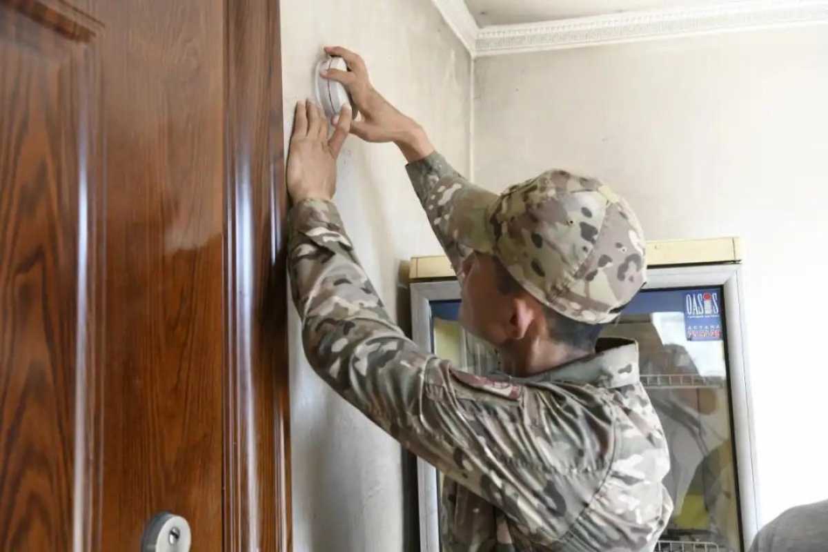 Датчики угарного газа устанавливают в домах социально уязвимых семей в Астане