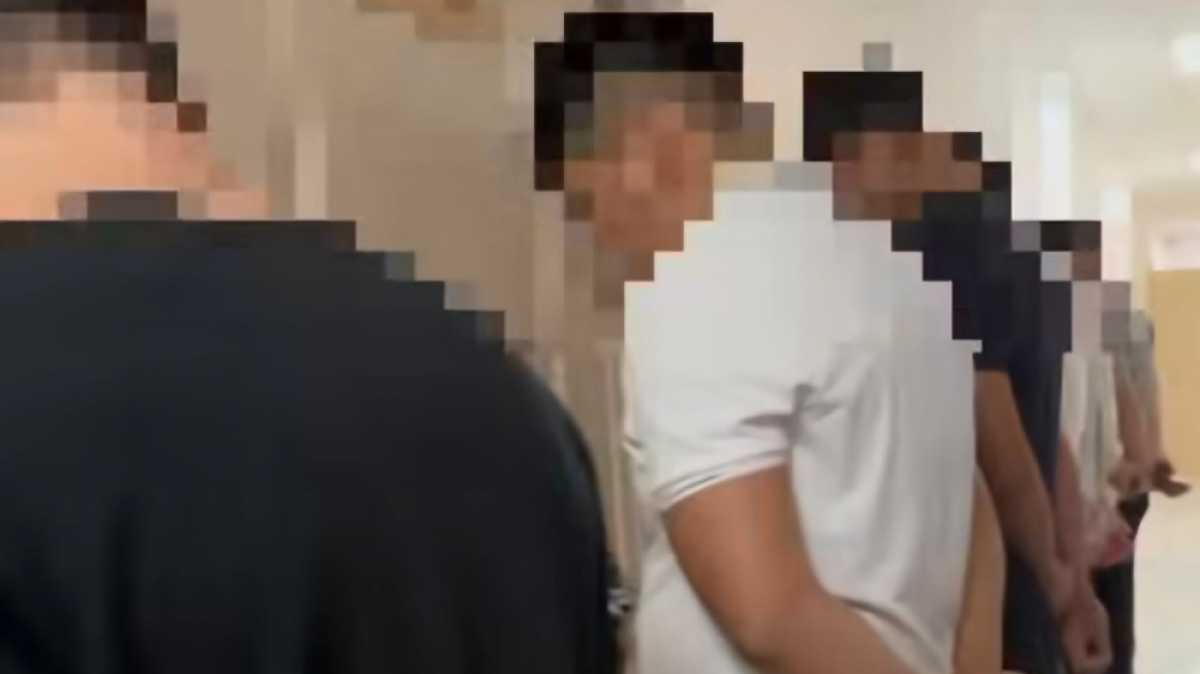 В Мангистау сняли массовую драку на дороге: видео