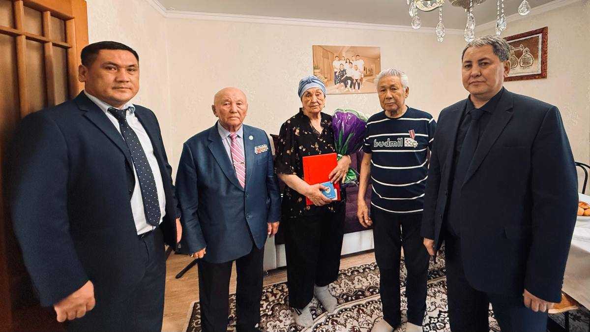 Ветеран уголовно-исполнительной системы награжден юбилейной медалью