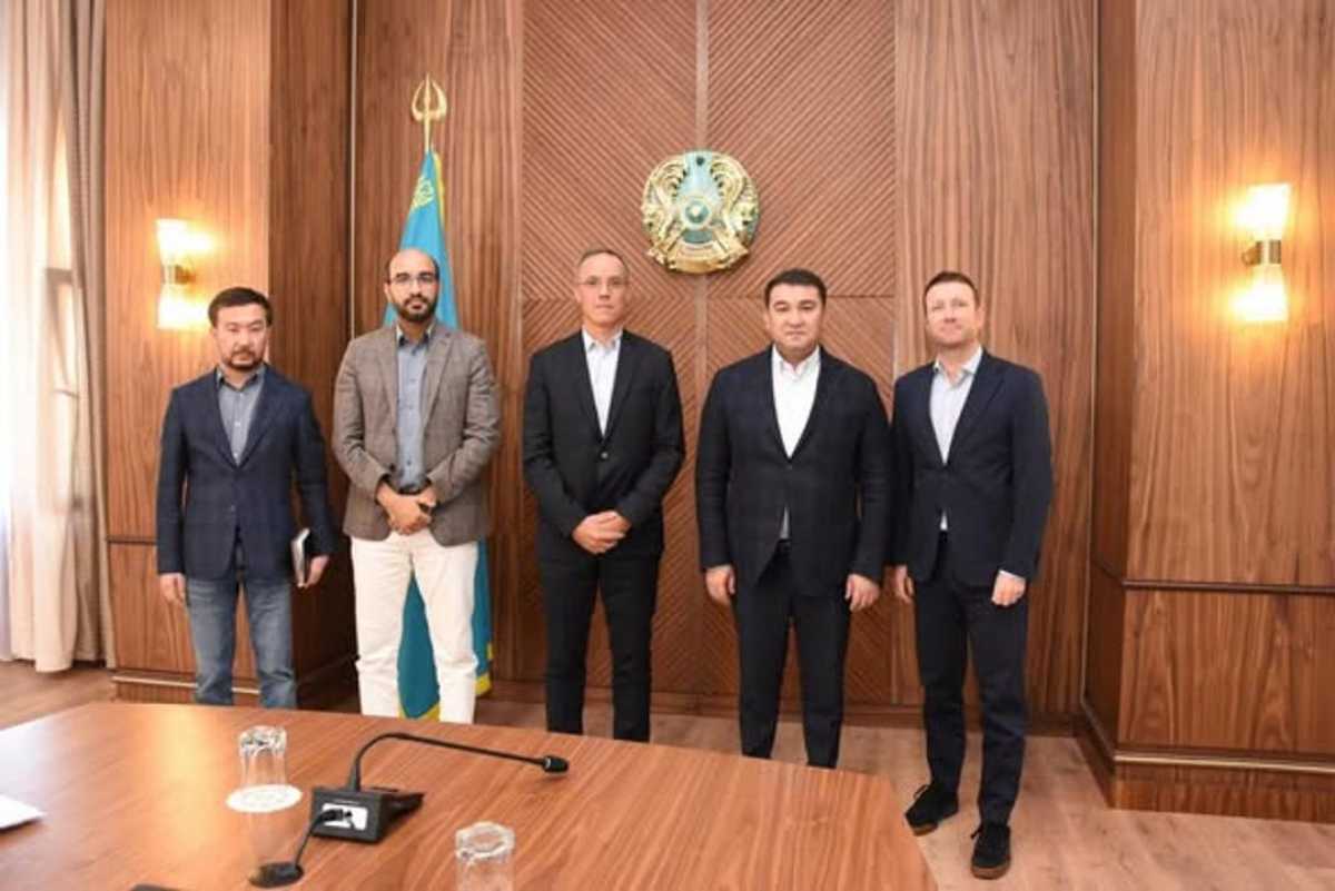 Аким Туркестанской области обсудил с главой компании «Orano» развитие уранодобывающей отрасли