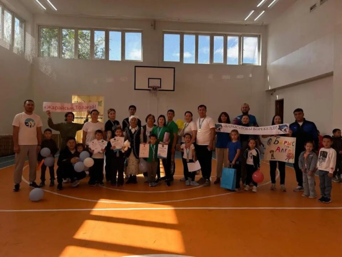 Спортивную эстафету среди семей школьников провели в Астане