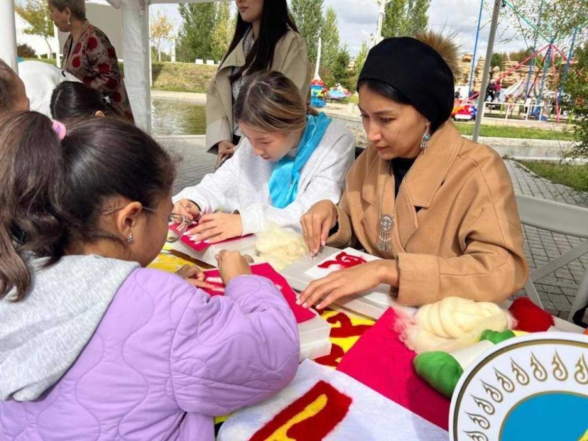 Концерт, лекции, мастер-классы: как в Астане прошёлл семейный фестиваль Otbasy Fest