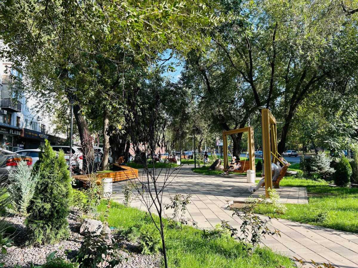 Новый сквер появился в Алматы