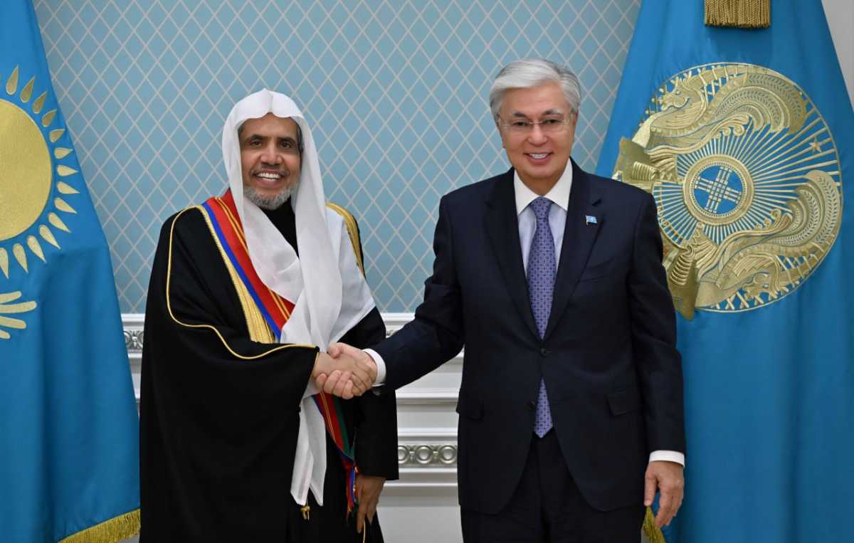 Токаев наградил генсека Всемирной исламской лиги орденом «Достық» I степени