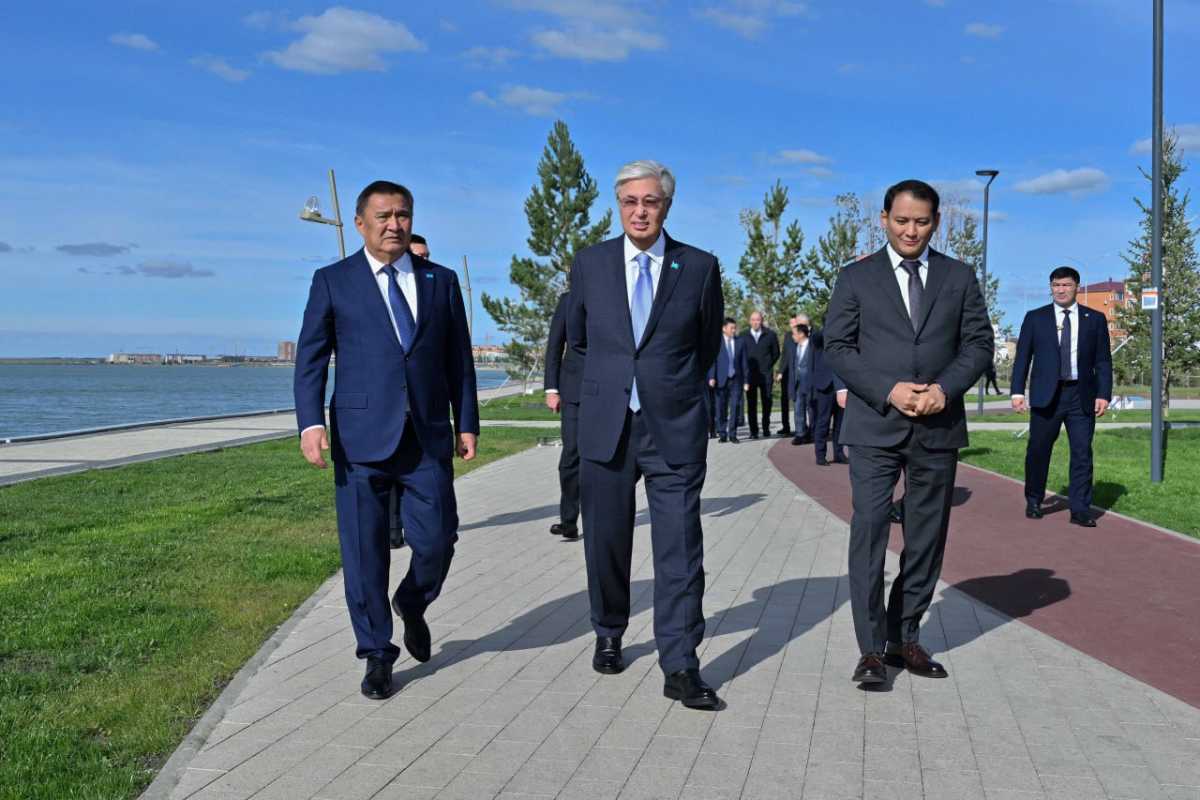 Токаев ознакомился с проектом формирования единого общественного пространства «Көк шалғын» в Кокшетау