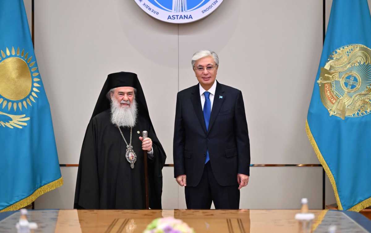 Президент Казахстана провёл встречу с Патриархом Иерусалимским Феофилом III