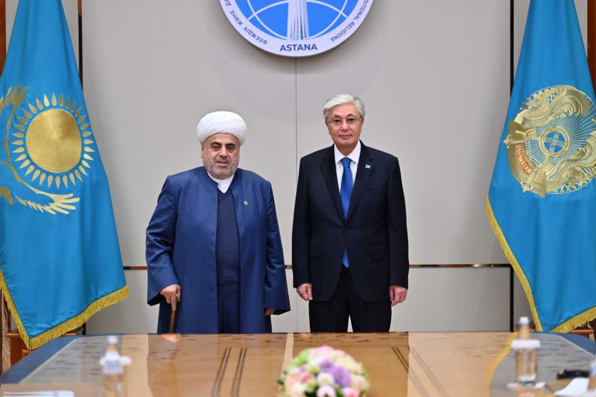 Токаев принял председателя управления мусульман Кавказа