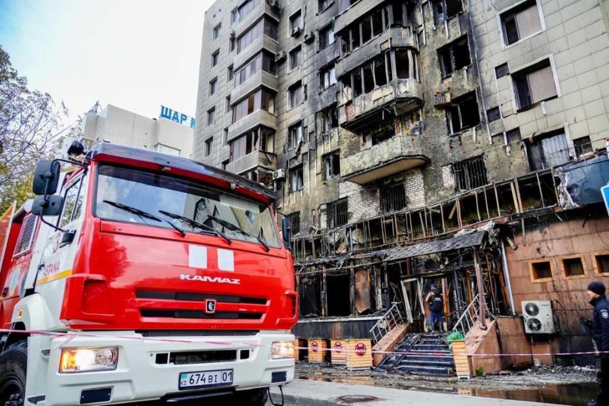 Пожар в кафе в Астане: пострадало 8 квартир