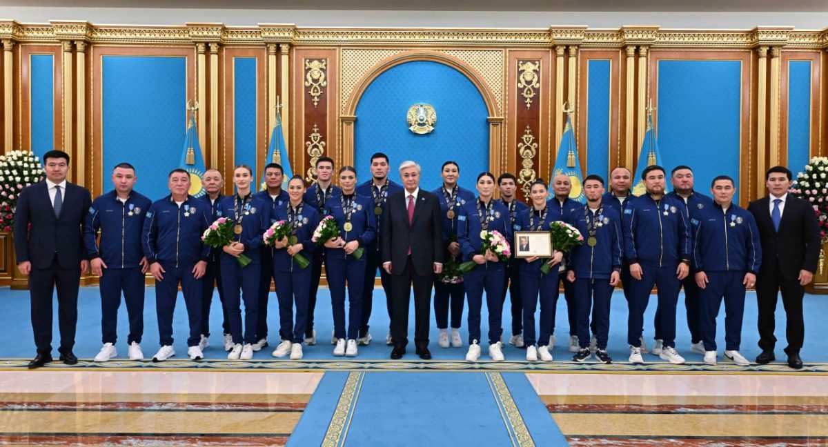 «Ваши победы вдохновляют молодёжь»: Токаев наградил казахстанских боксёров, успешно выступивших на Чемпионате мира