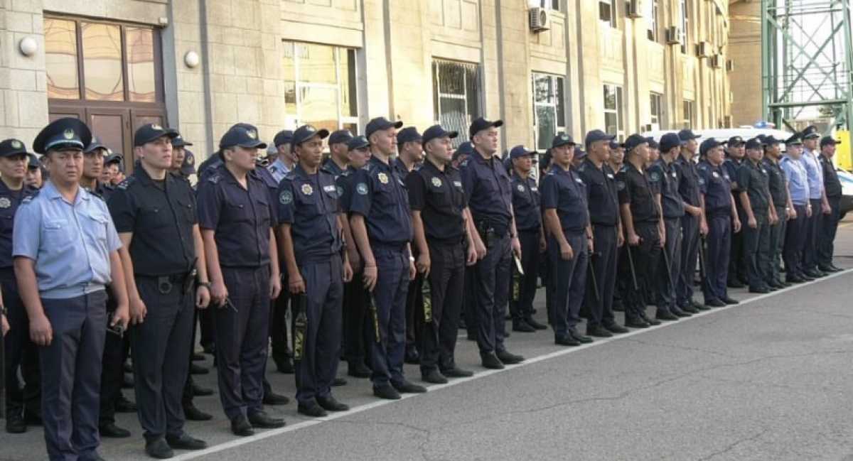 Почти 2500 полицейских обеспечат правопорядок во время концерта Backstreet Boys