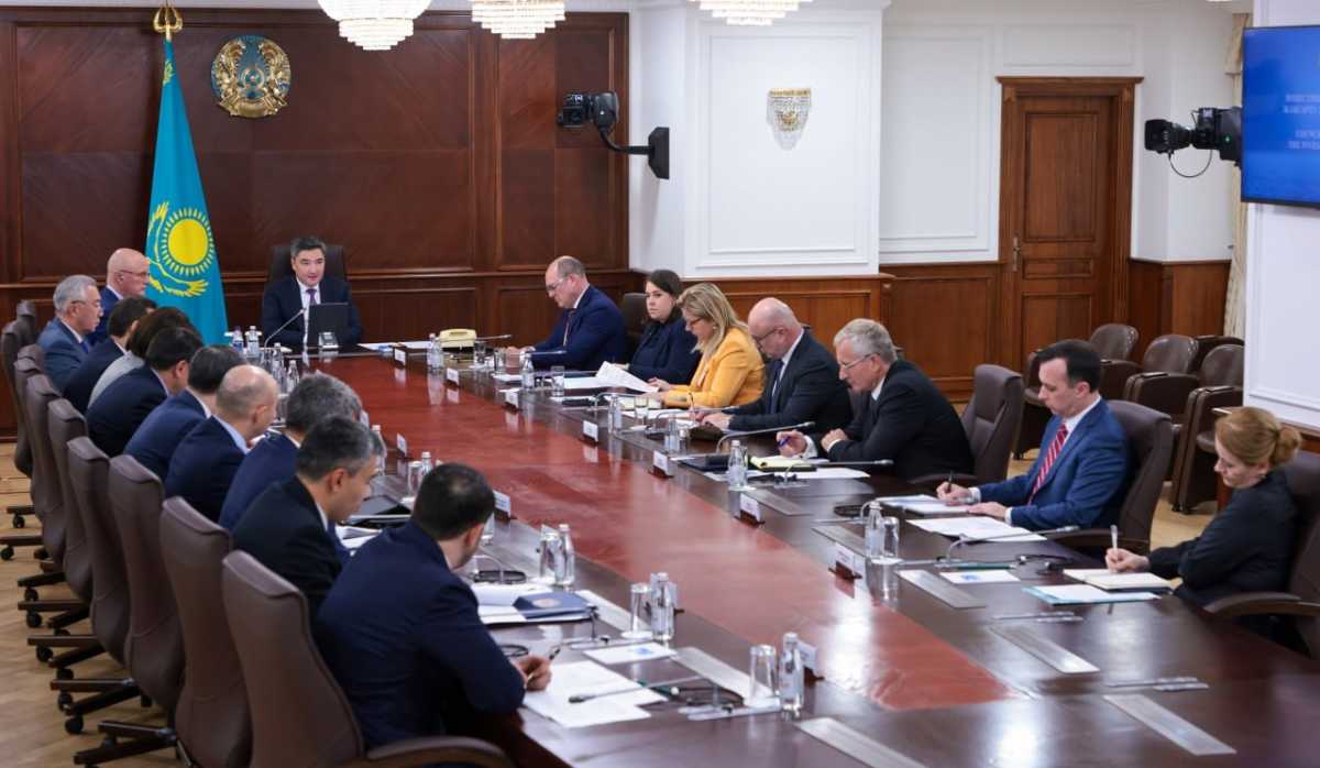 Олжас Бектенов провёл заседание Совета по улучшению инвестиционного климата