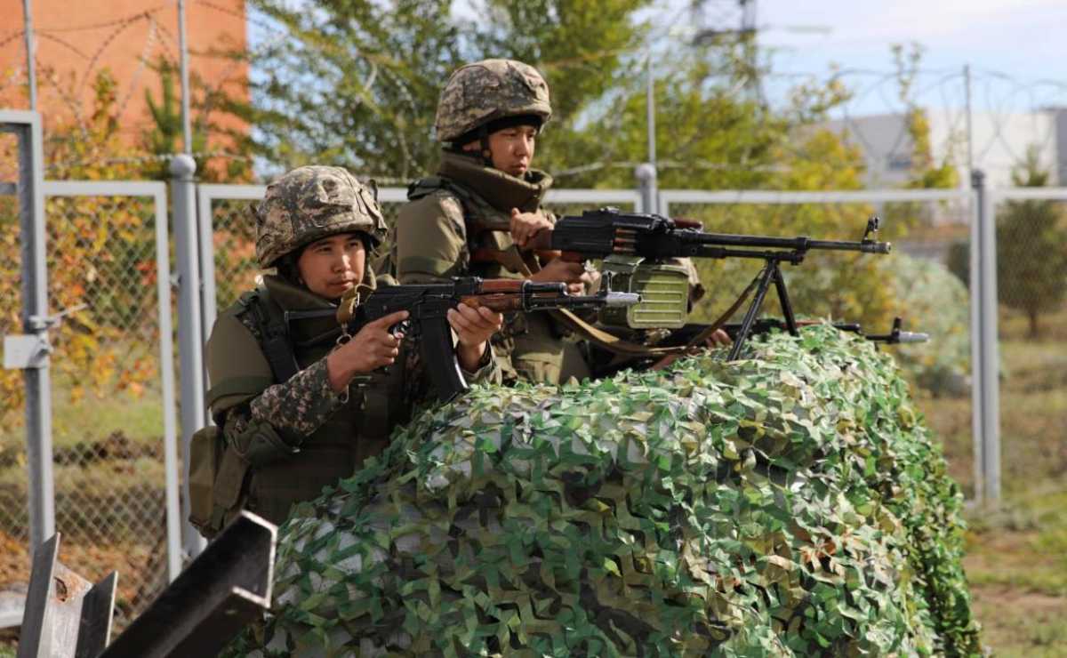 В Астане завершились учебные сборы: военнообязанные запаса отработали защиту стратегических объектов