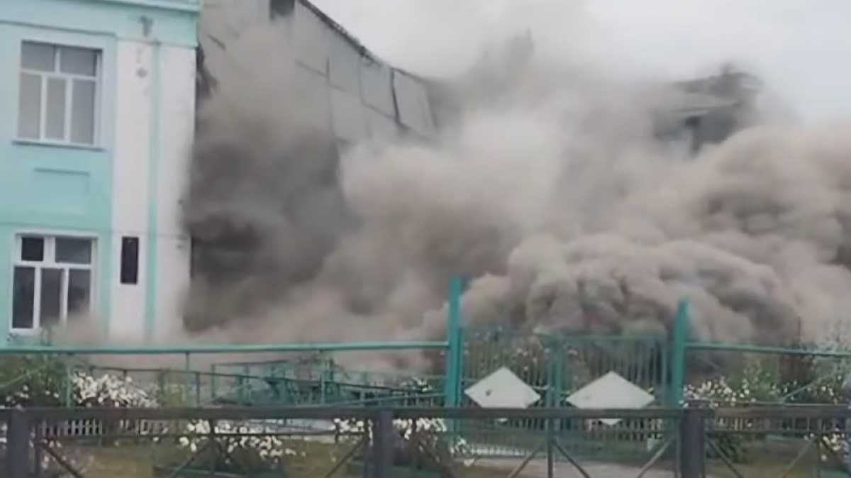 В России обрушилось здание школы: что известно