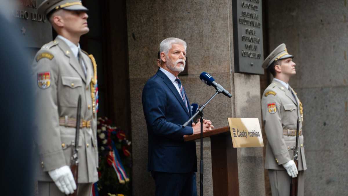 Президент Чехии призвал жестко реагировать на нарушение воздушных границ НАТО: “Повод сбить самолет“