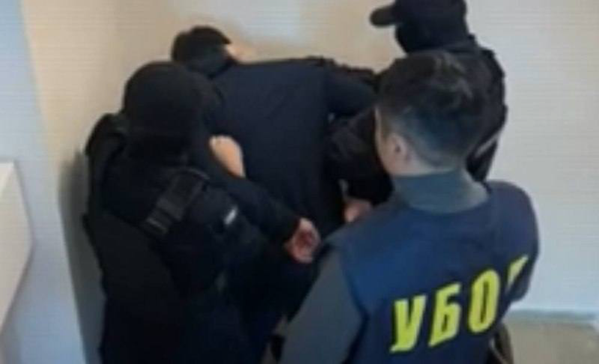 Вымогателей и организаторов притонов задержали в Астане