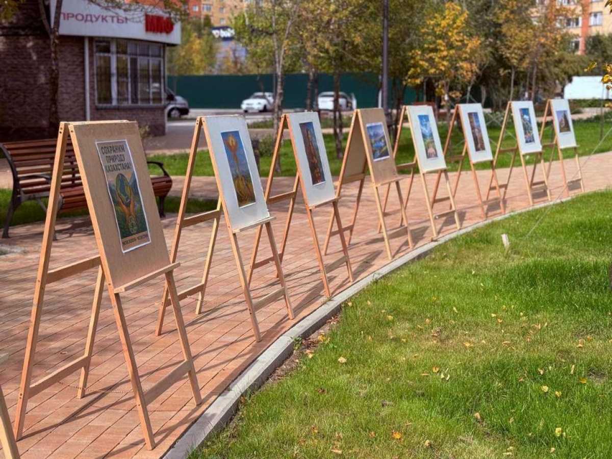 «Таза Қазақстан»: выставку ИИ-рисунков, созданных студентами, провели в Астане